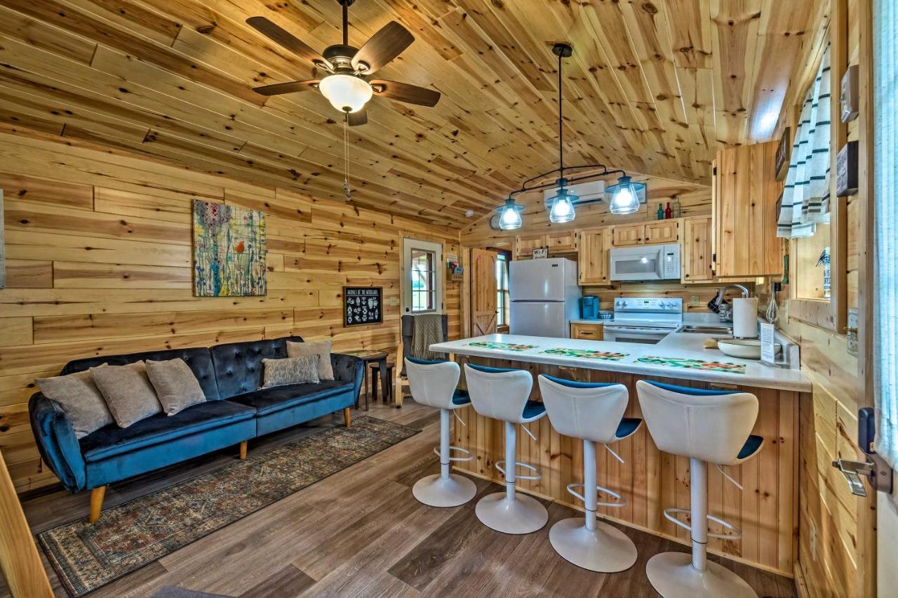 Cozy Lakefront Cabin With On-Site Waterfall And Hiking Villa Cub Run Kültér fotó