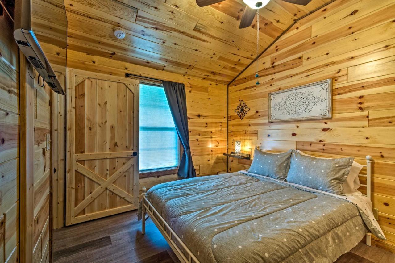Cozy Lakefront Cabin With On-Site Waterfall And Hiking Villa Cub Run Kültér fotó